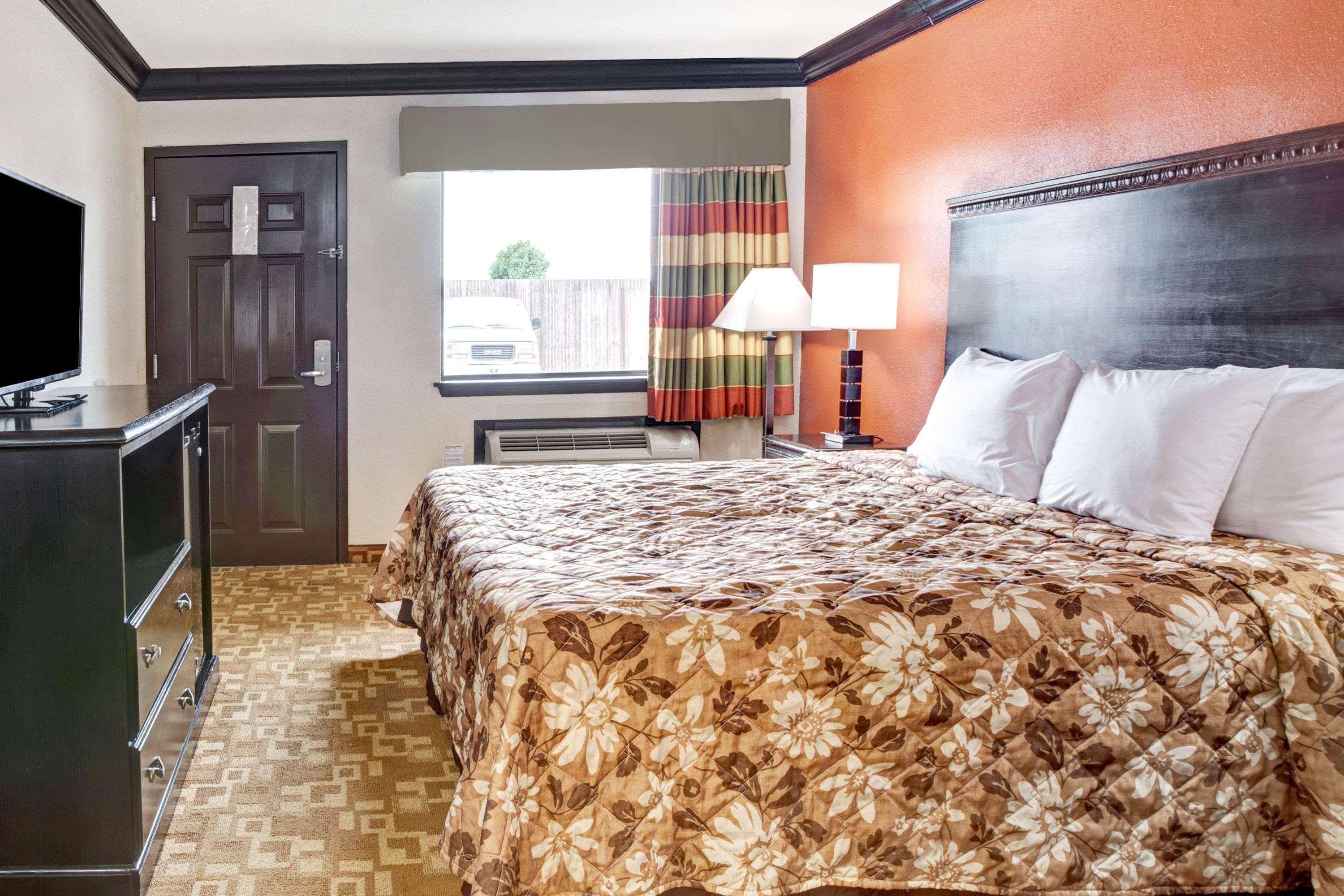 Days Inn By Wyndham Oklahoma City/Moore Zewnętrze zdjęcie