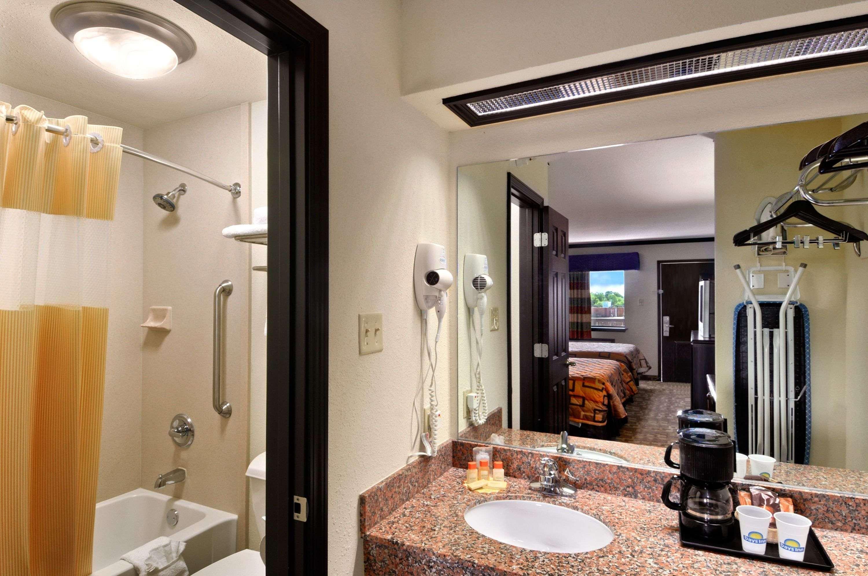 Days Inn By Wyndham Oklahoma City/Moore Zewnętrze zdjęcie