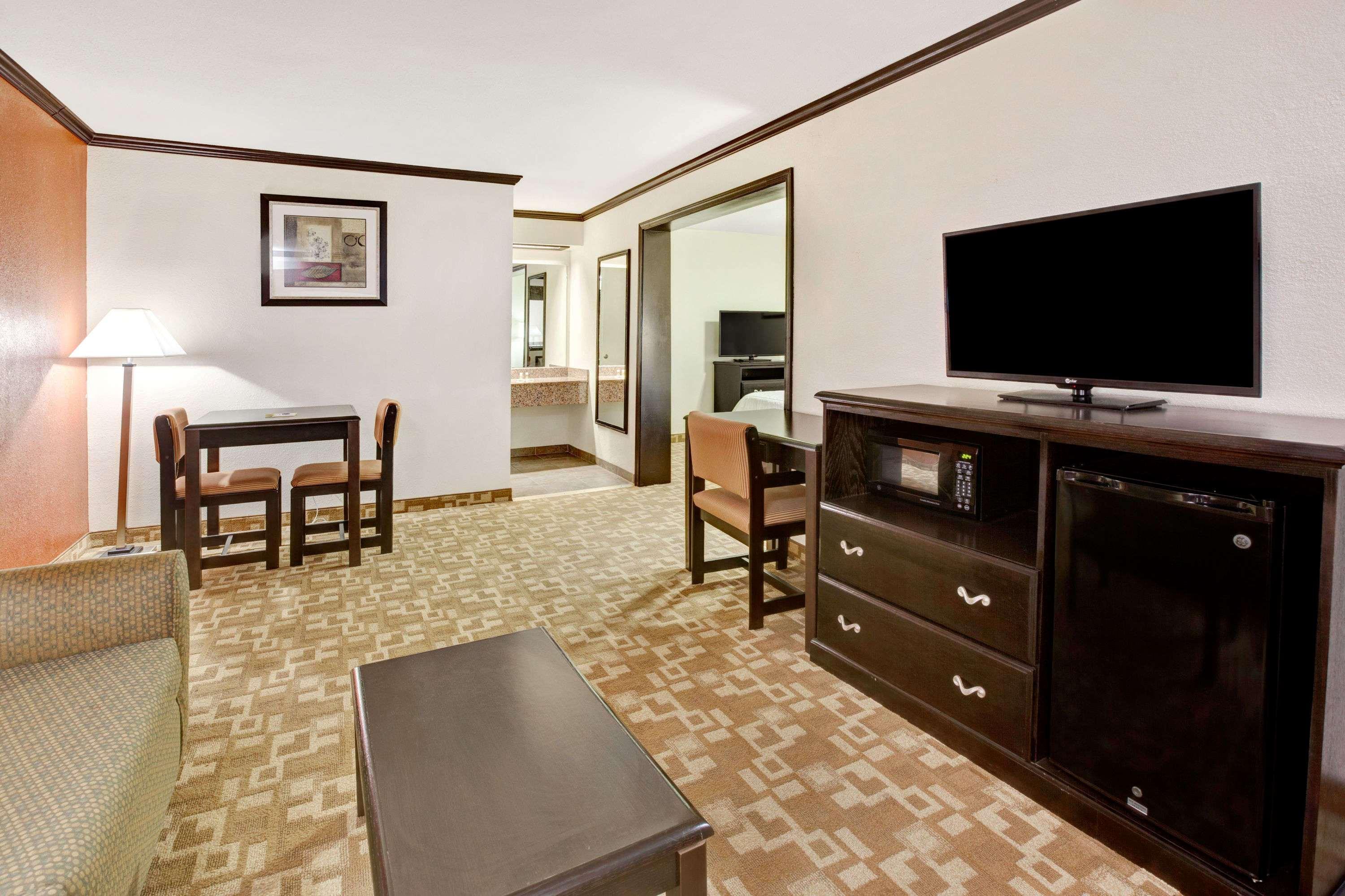 Days Inn By Wyndham Oklahoma City/Moore Zewnętrze zdjęcie
